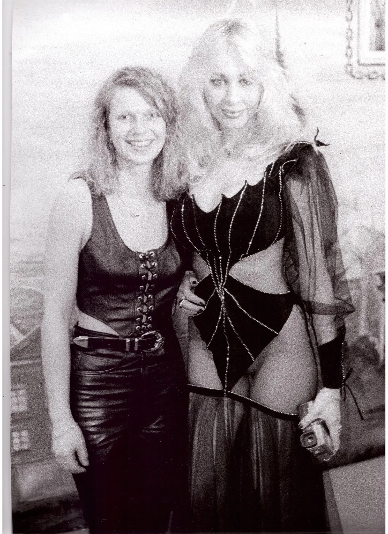 Peggy Müller mit Dolly Buster, Aufnahme aus dem Firmenarchiv