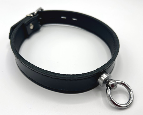 abschließbares Lackhalsband mit Ring der O
