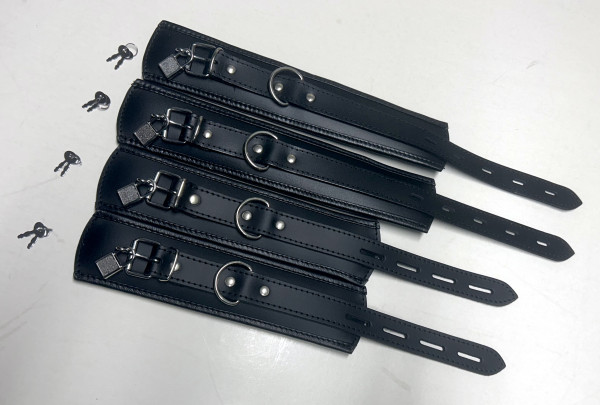 Set Hand- und Fußfesseln zum Vorteilspreis